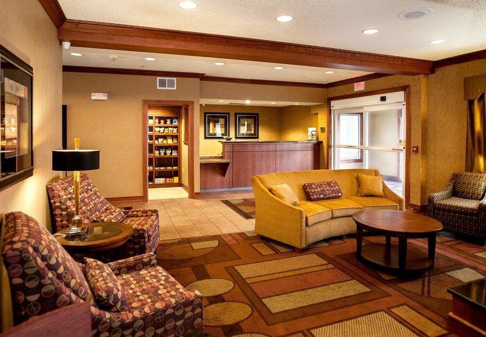 Fairfield Inn & Suites Detroit ליבוניה מראה חיצוני תמונה