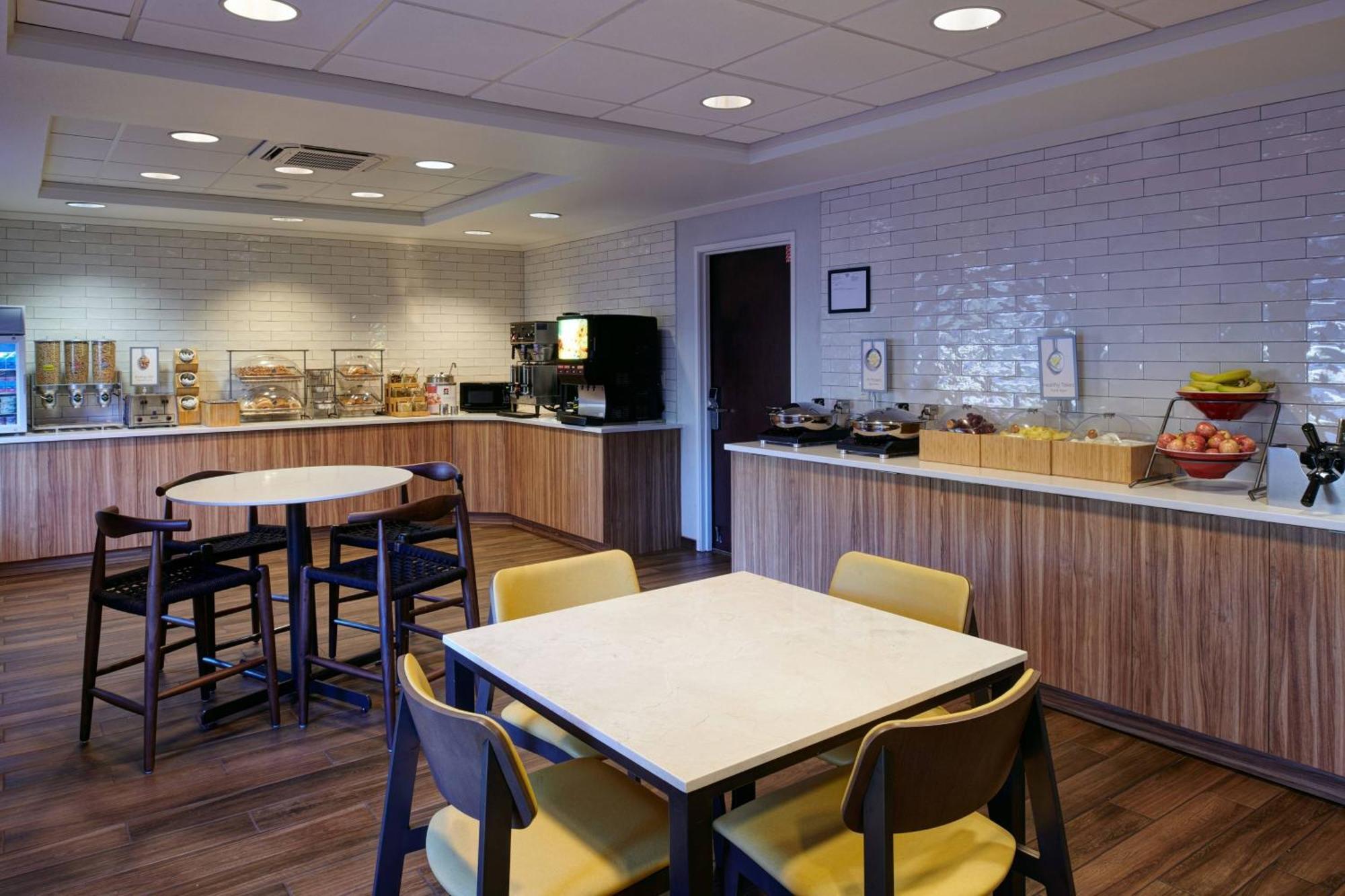 Fairfield Inn & Suites Detroit ליבוניה מראה חיצוני תמונה