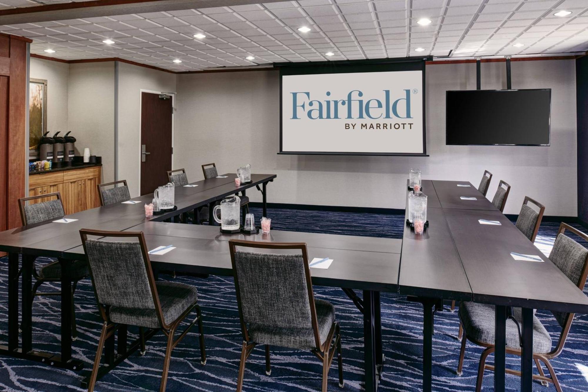 Fairfield Inn & Suites Detroit ליבוניה מראה חיצוני תמונה