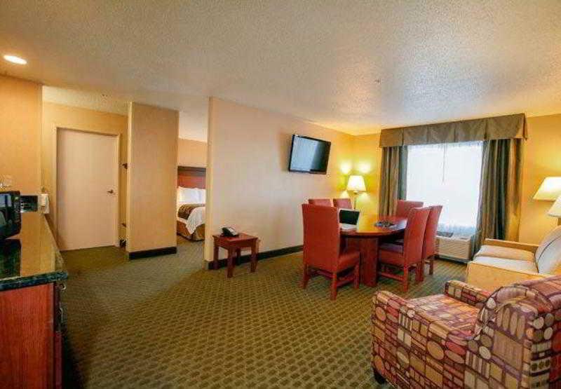 Fairfield Inn & Suites Detroit ליבוניה חדר תמונה
